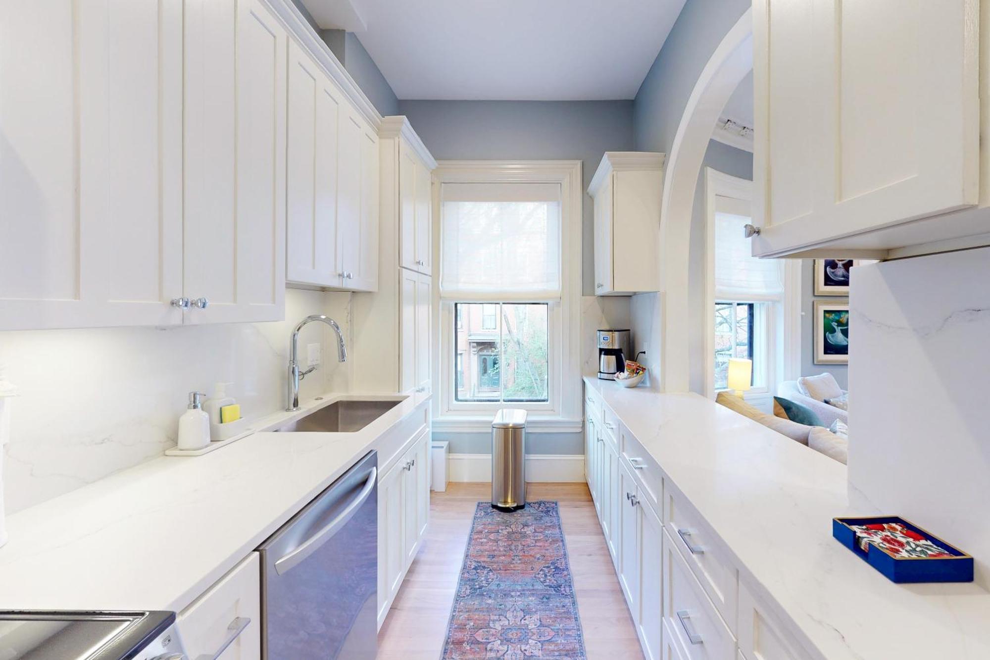 Apartment Stylish 2br In South End W In-unit Laundry *