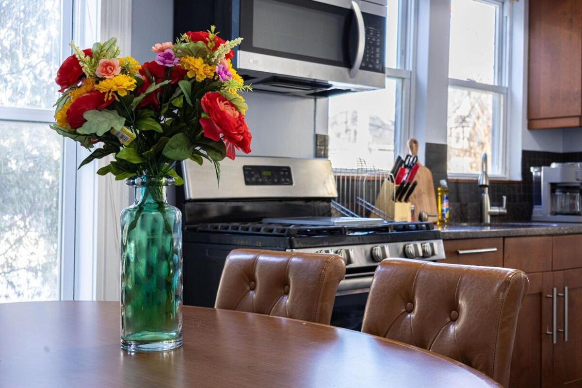 Nightingale In Apartment