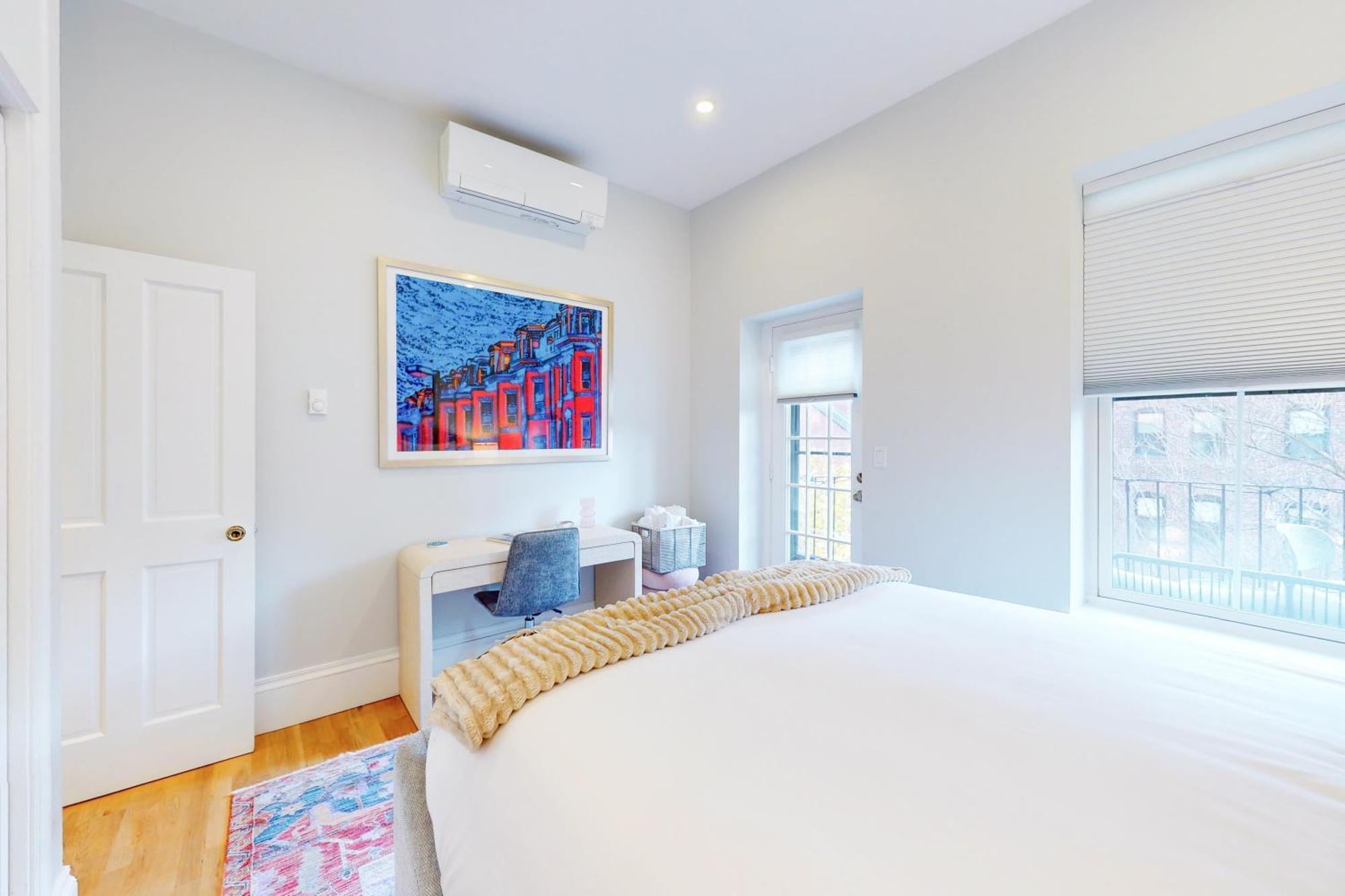 Stylish 2br In South End W In-unit Laundry Boston