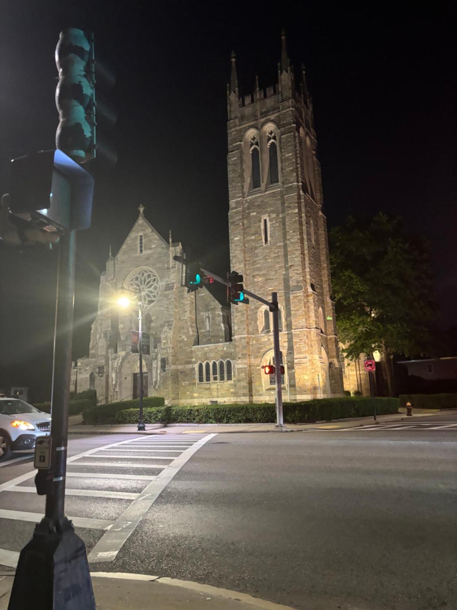 With Parking, Next To Train Or Buses, Good Neighborhood Apartment