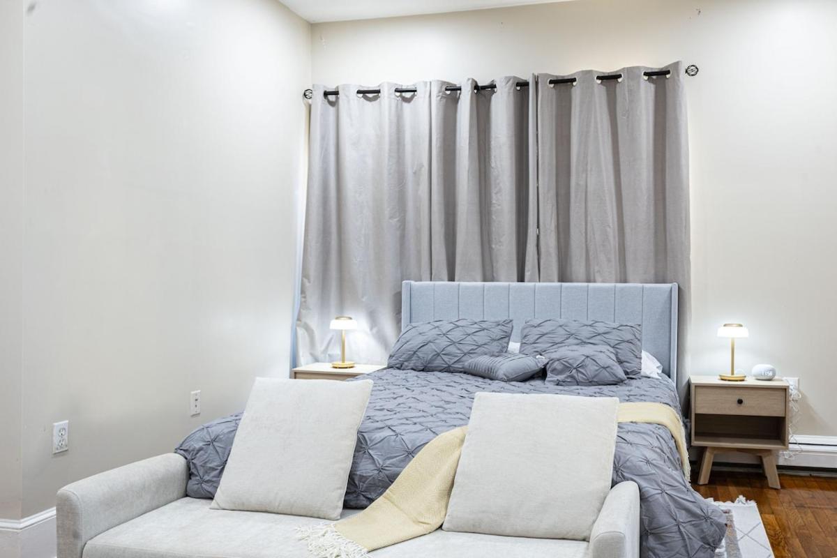 Cozy, Spacious Near Downtown Boston