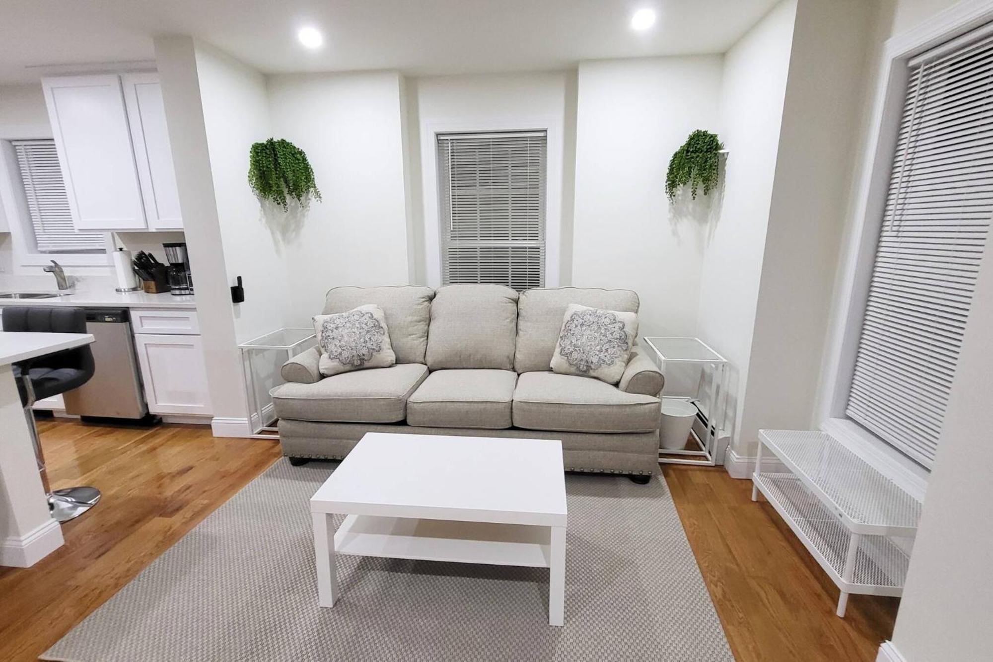 3-bedroom Apt-7w2 20-minuite To Downtown Boston