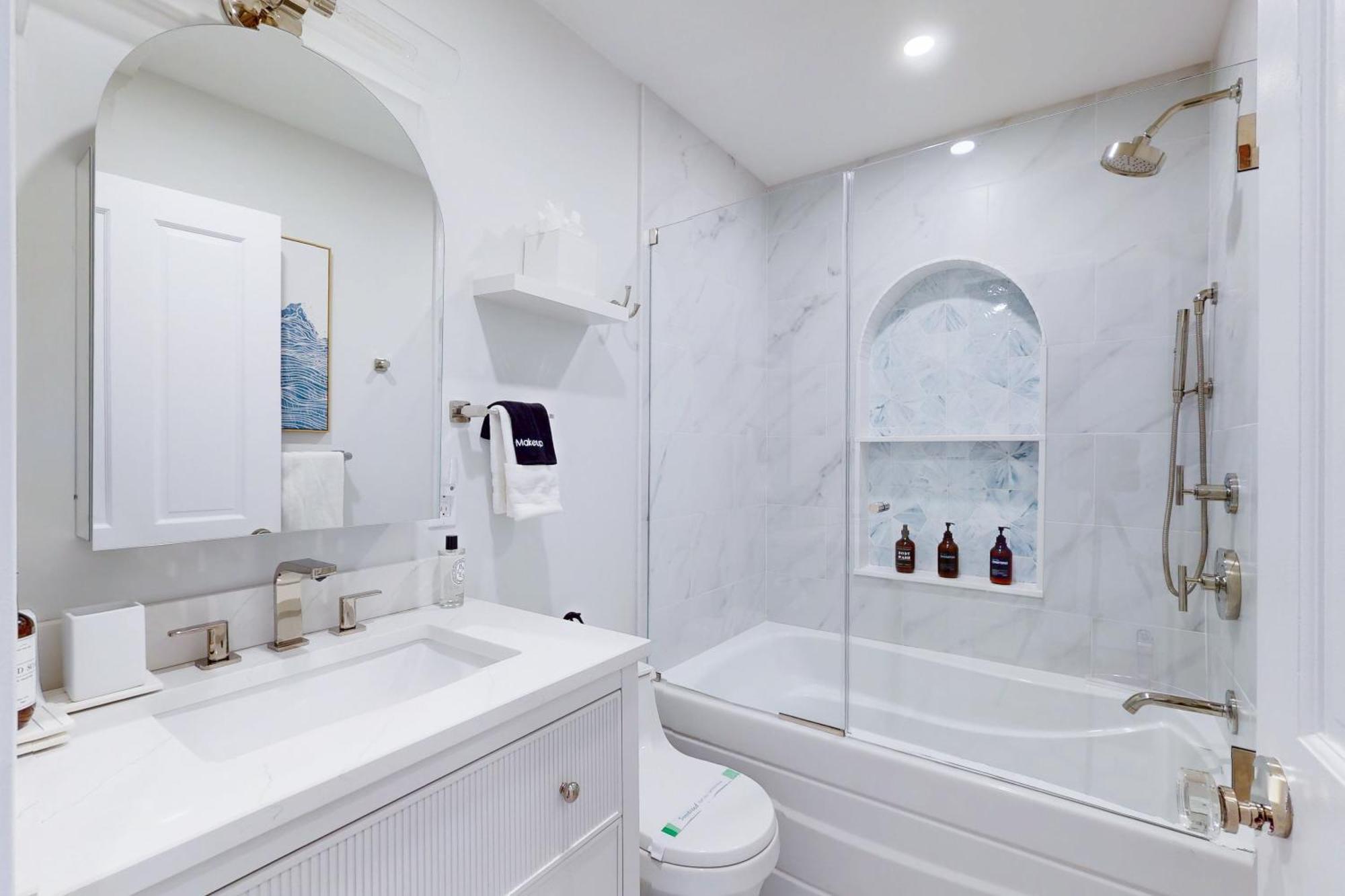 Stylish 2br In South End W In-unit Laundry Apartment Boston