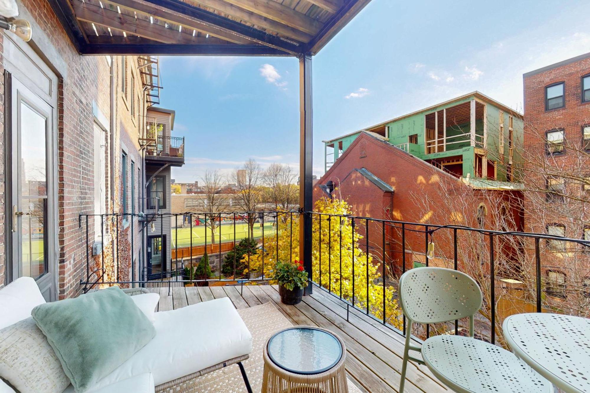 Stylish 2br In South End W In-unit Laundry Boston