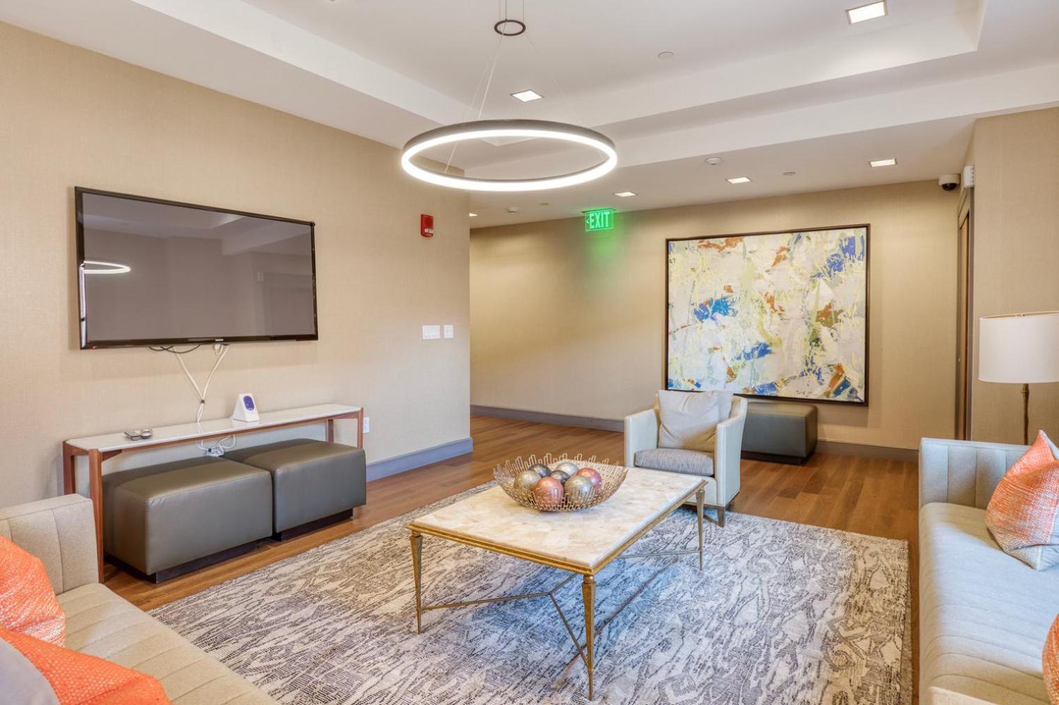 Blueground Bay Village Fitness Center Nr Common Bos-1235 * Boston