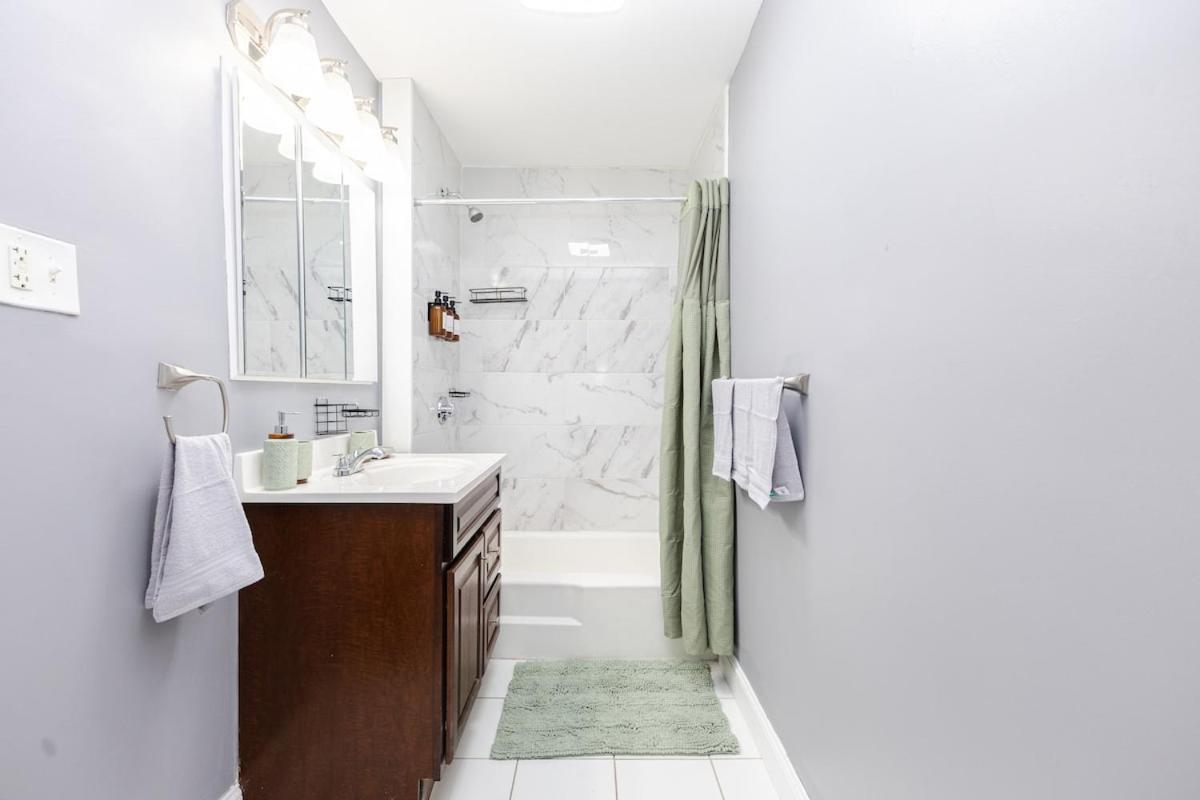 Apartment Elegant, Spacious 3bd, 1ba In