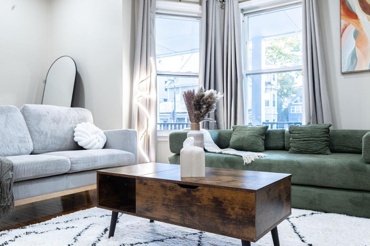 Apartment Cozy, Spacious Near Downtown *