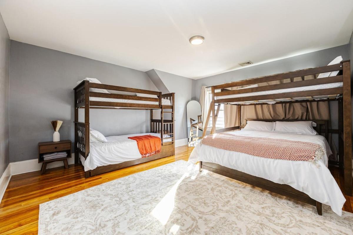 Cozy 3bd, 1ba In - Franklin Park Zoo, Common Apartment *