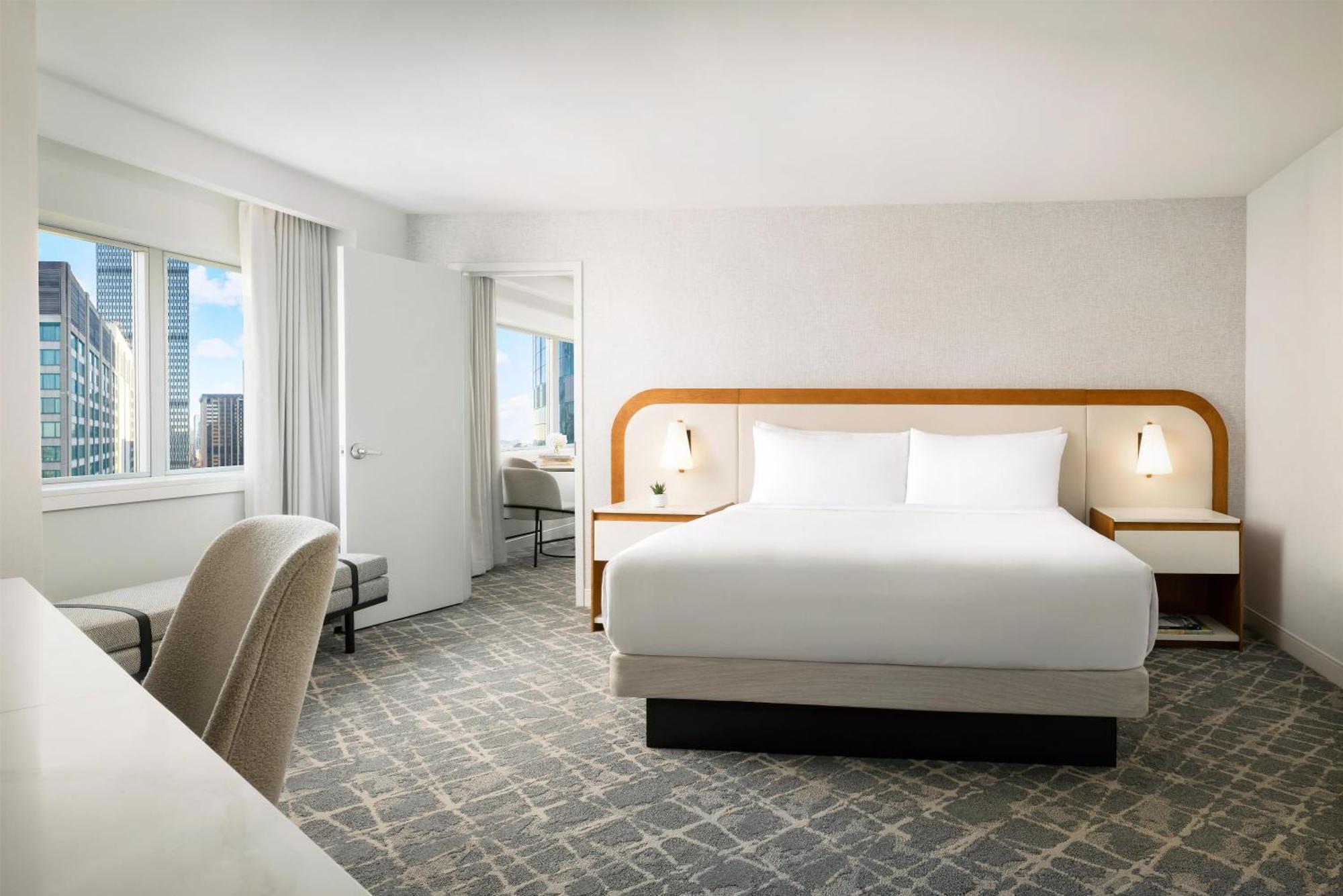 Hilton Back Bay 3*