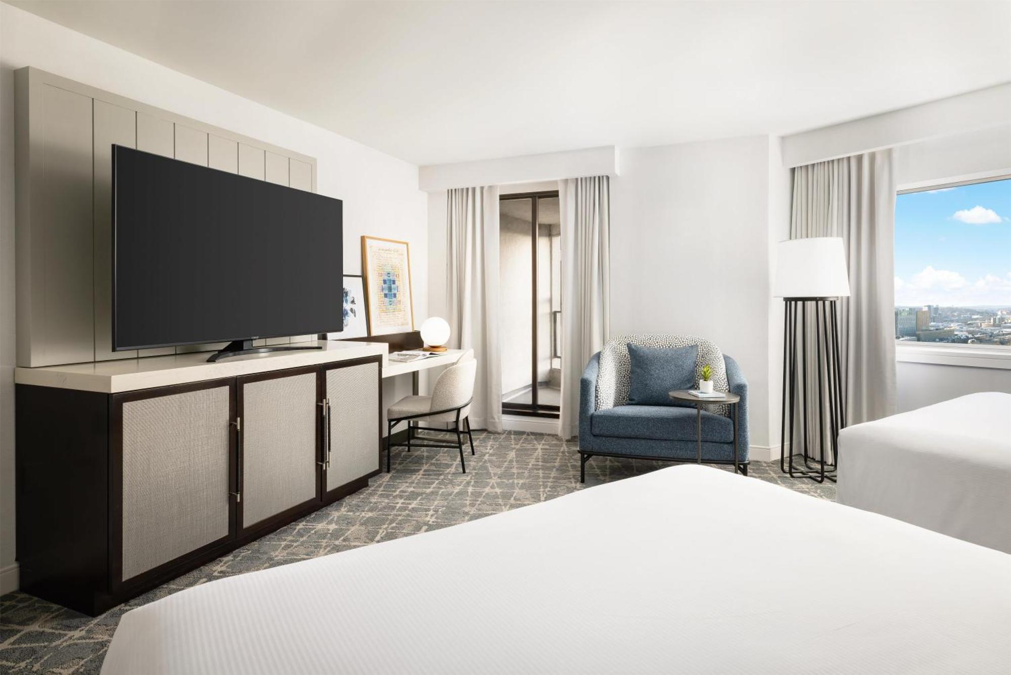 Hilton Back Bay 3*