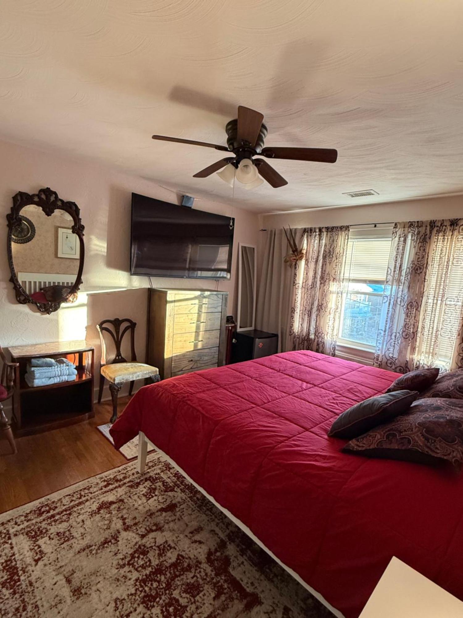 Bed & Breakfast Natalie House Boston