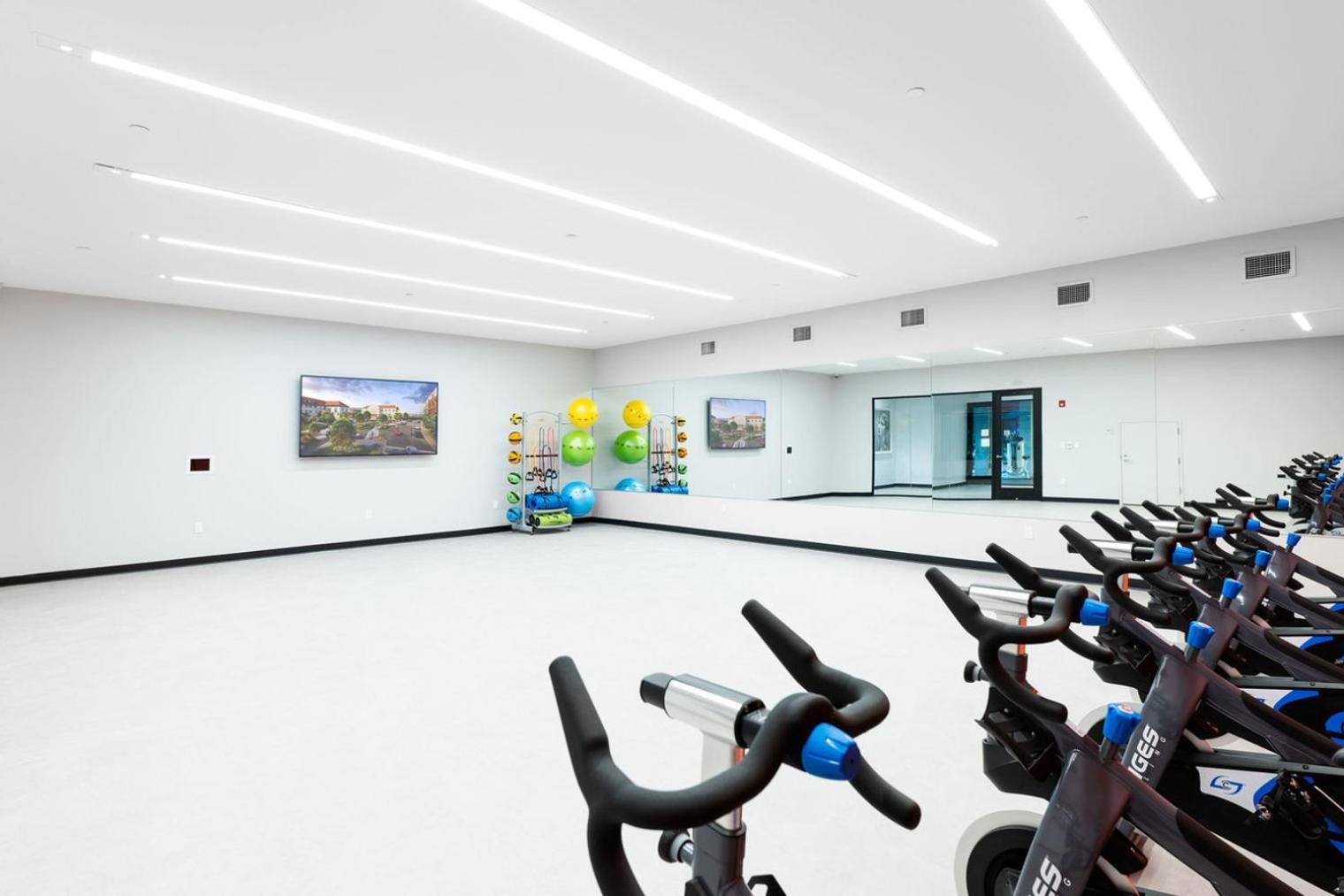 Brighton 1br W Wd Pool Gym Nr Line Bos-849 Boston