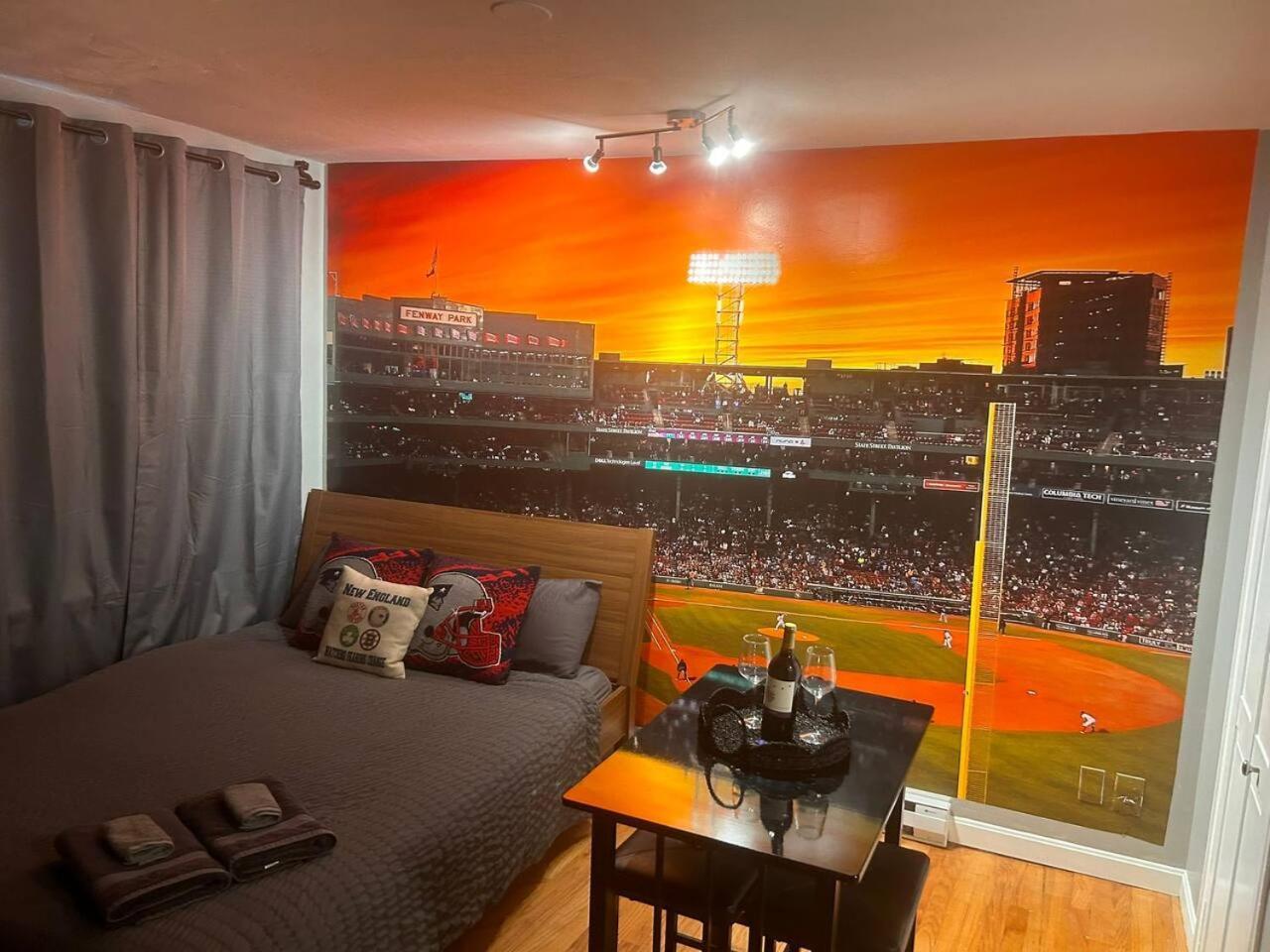 Downtown Common Theater District Chinatown Smart Hdtv Td Garden Bruins Celtics Patriots *