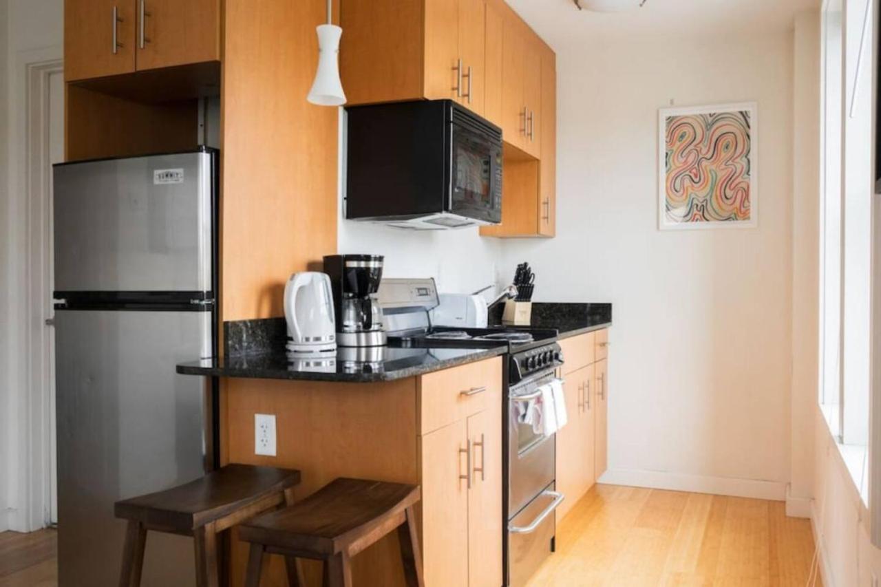 Bright Spacious Fenway Apartment *