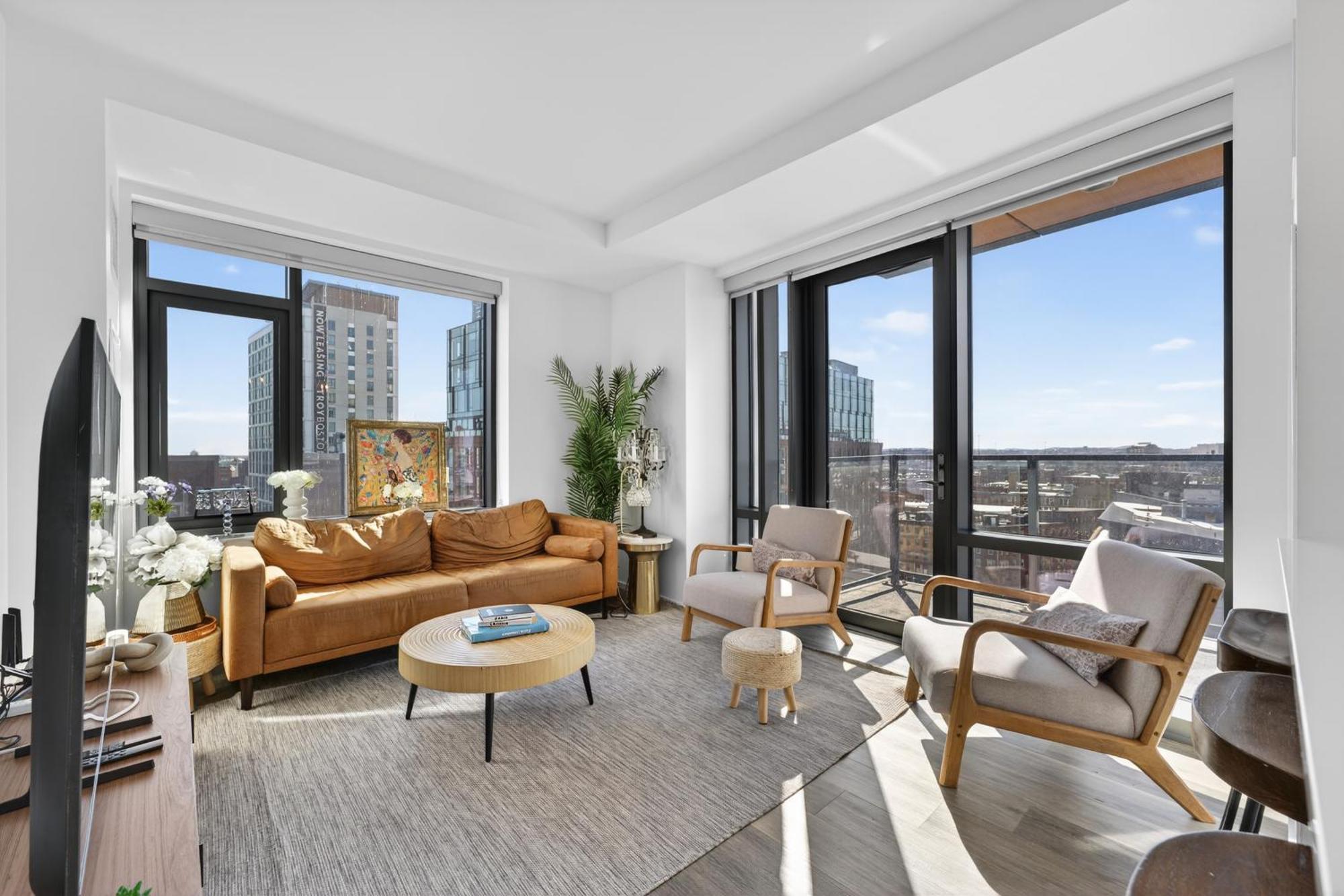 Modern 2br Prime Downtown Location * Boston