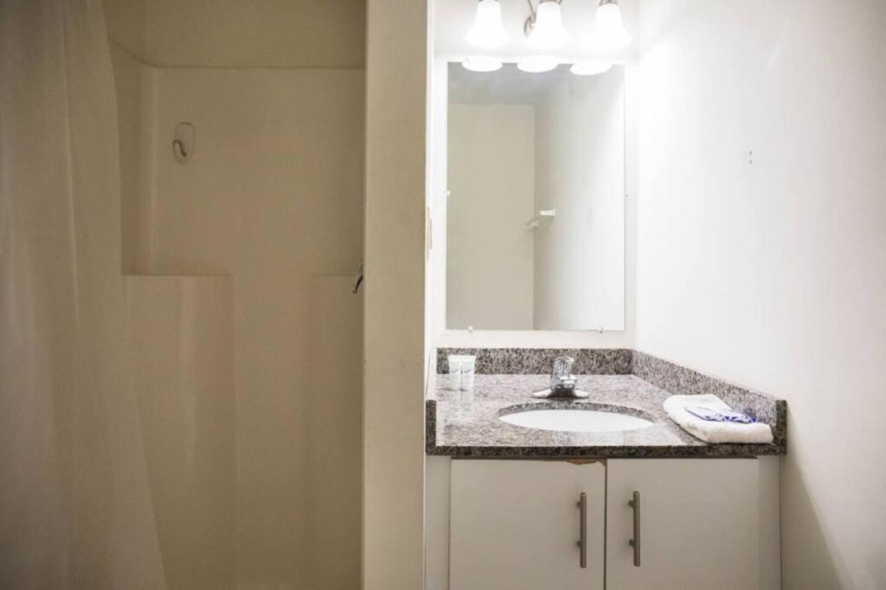 Bright Spacious Fenway