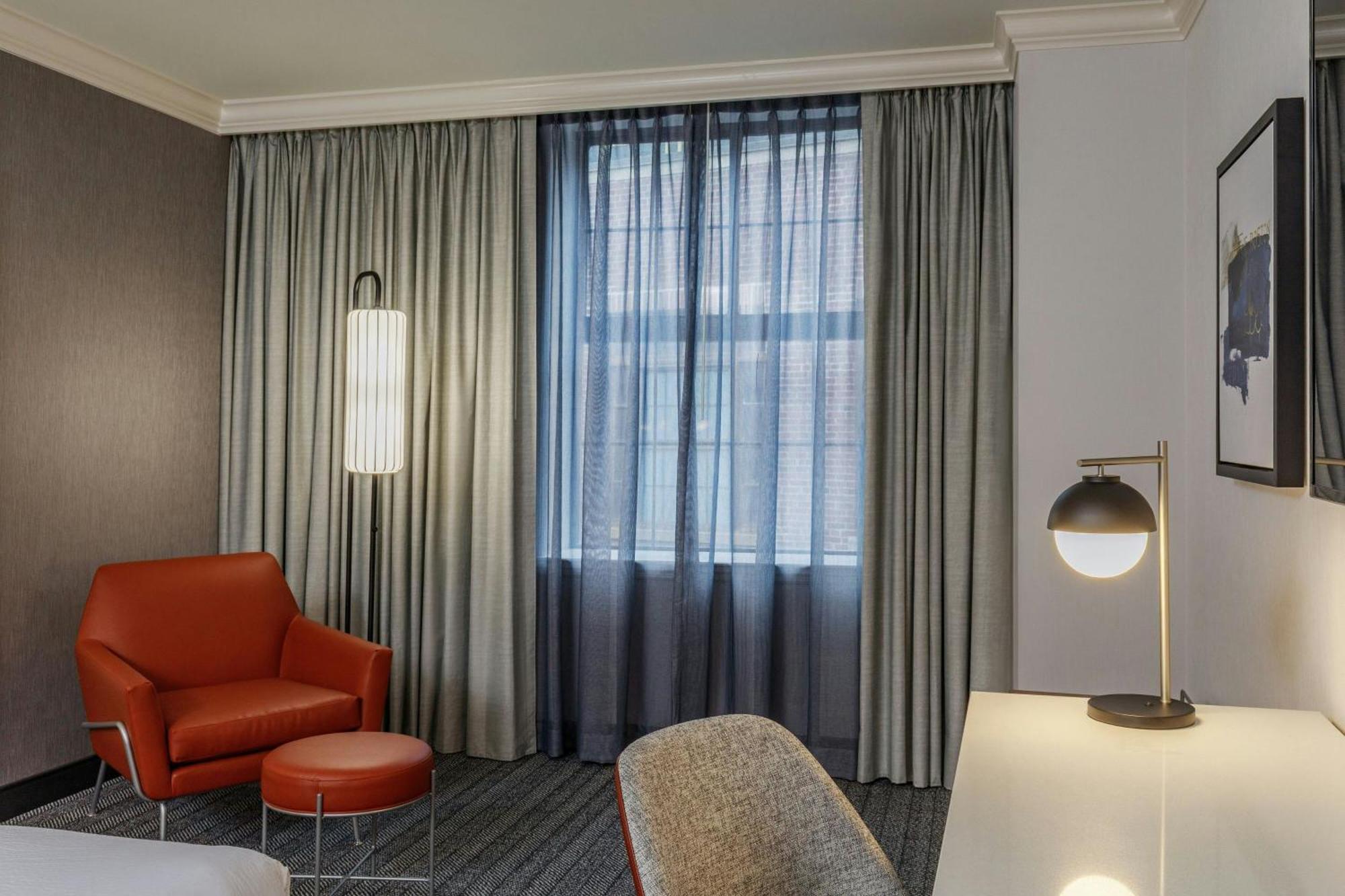 Courtyard By Marriott Downtown Hotel 4*