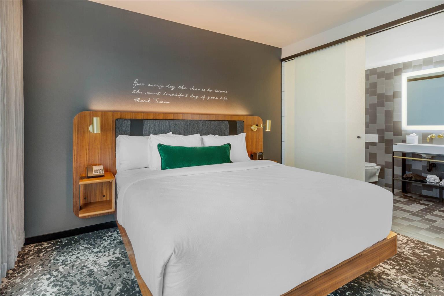 Cambria Downtown - Seaport Hotel Boston