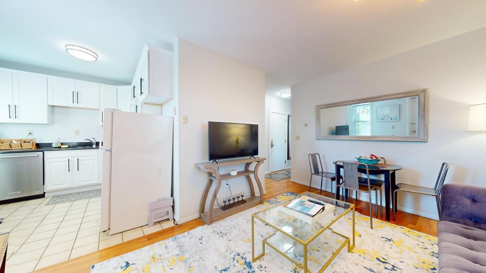 South End,2 Bed, In Unit Lau,cen Air, Northeastern * Boston