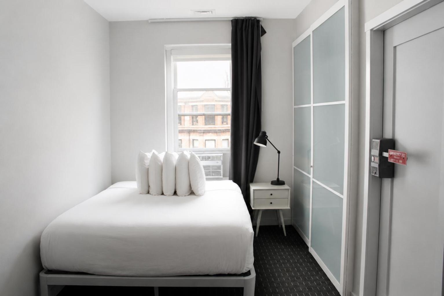 Comfortable In Back Bay, Newbury St. #7 Apartment