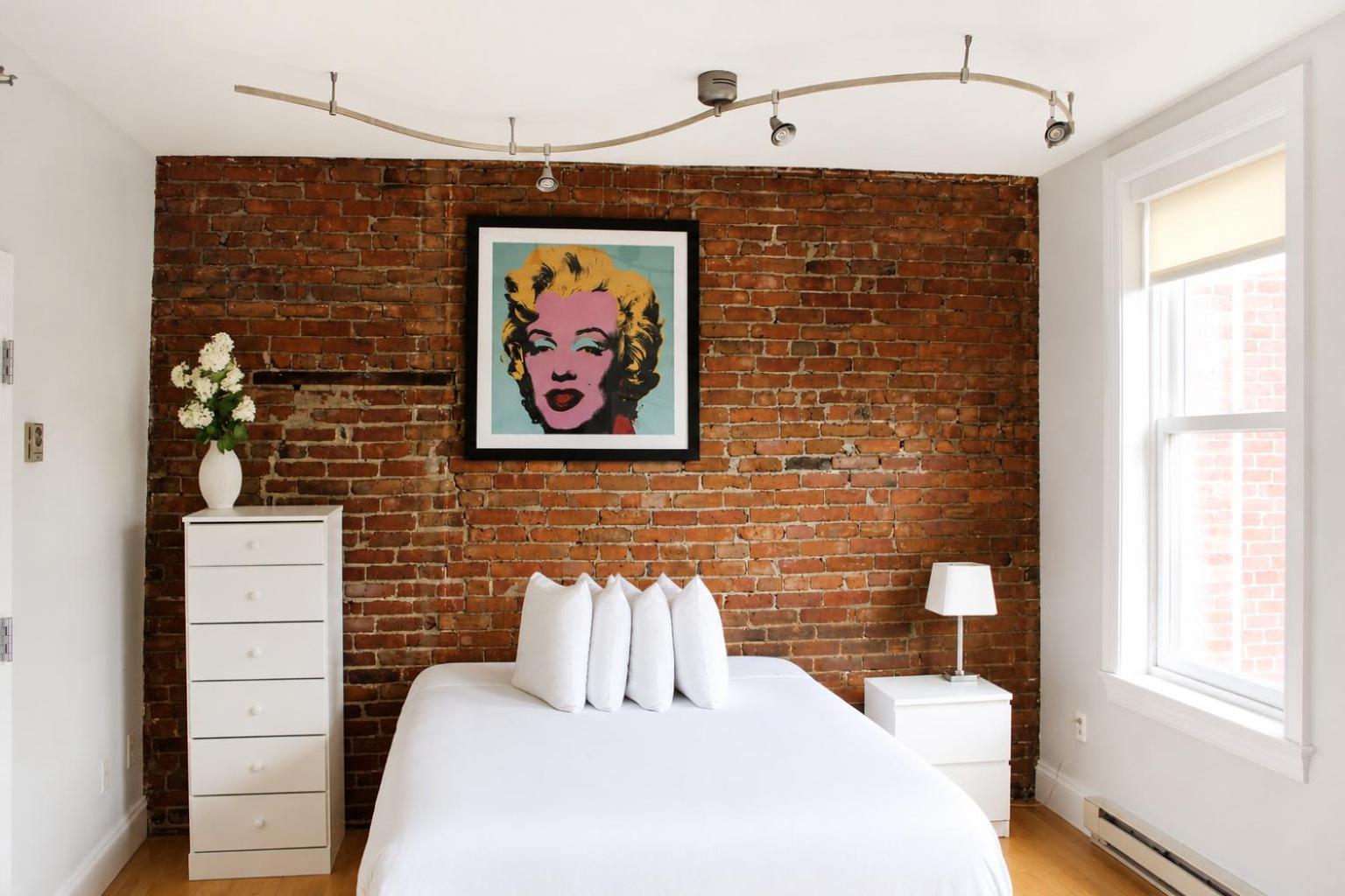 Charming In Brownstone, #6 Apartment *
