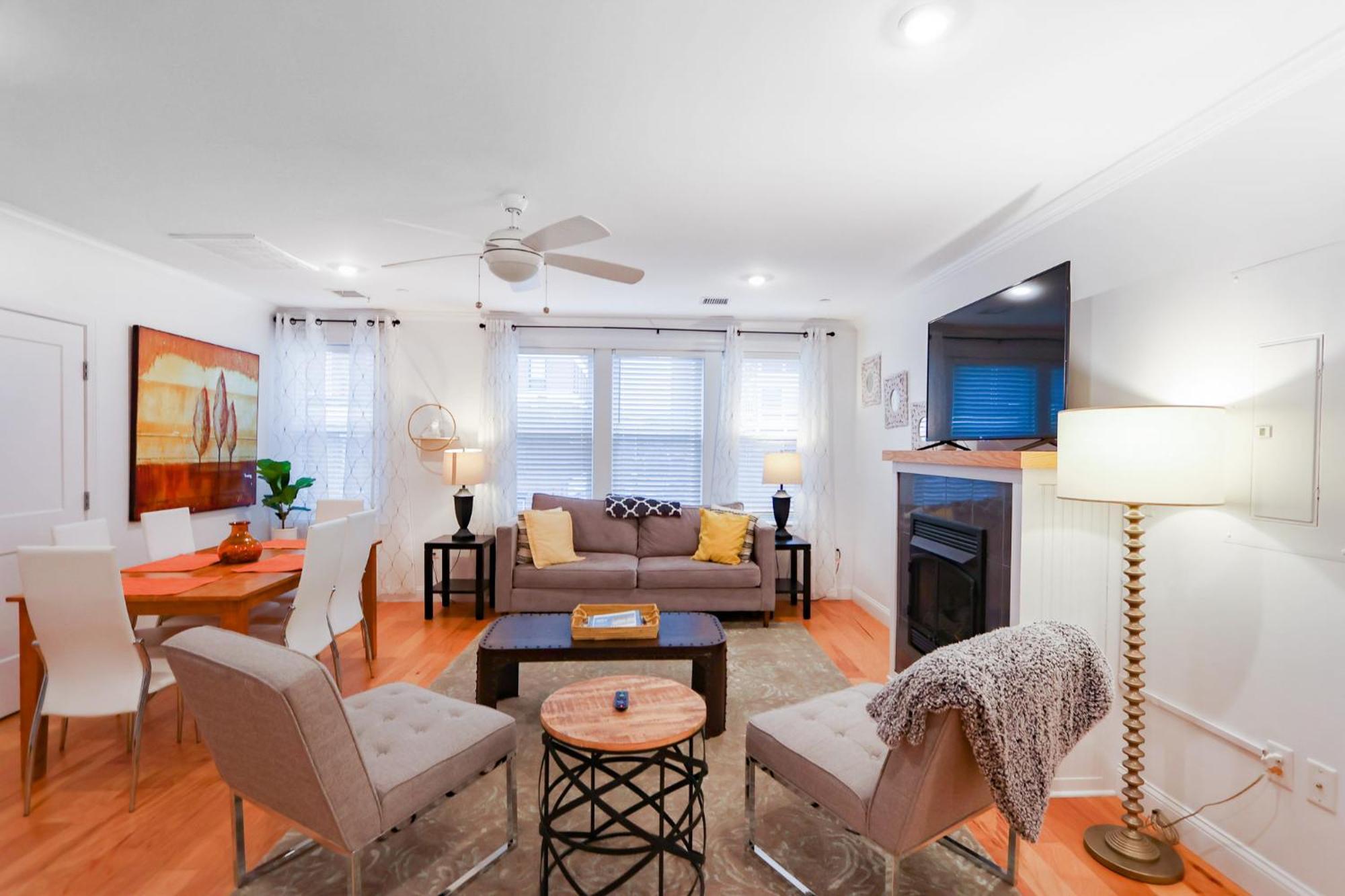Apartment 2br2ba South End Gem Steps To Northeastern *