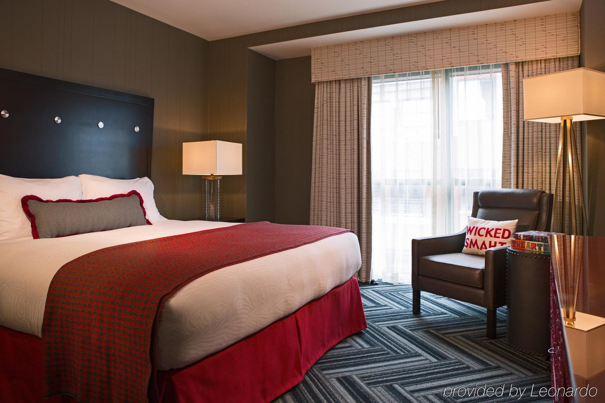 Hotel Pennyweight Boston, Curio Collection By Hilton 4*
