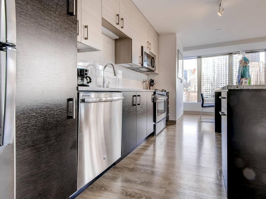 Global Luxury At The Theater District Apartment