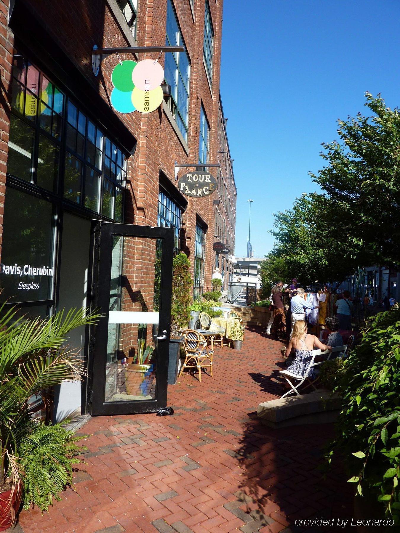 Hotel Staypineapple, A Delightful Hotel, South End Boston