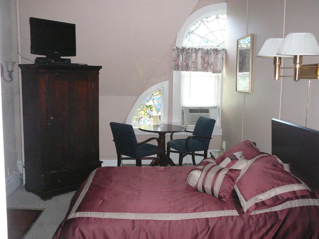 Guest house 463 Beacon Street