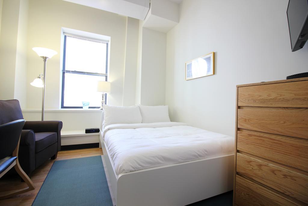 Temple Place Apartment *