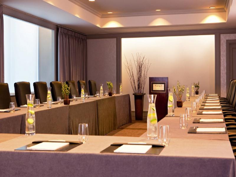 Hyatt Regency Hotel 4*