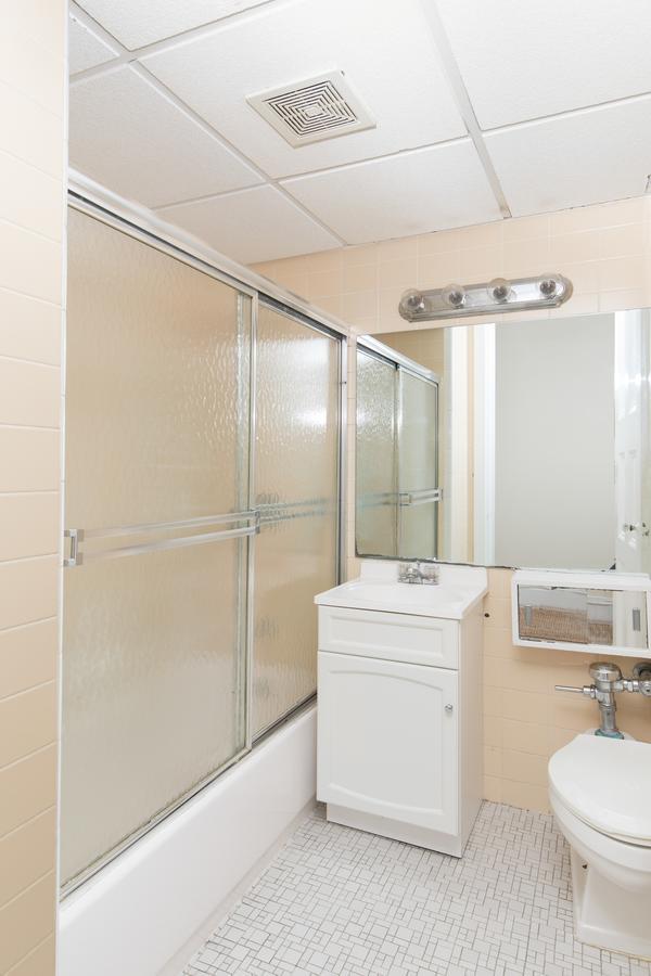 Apartment Studio On Boylston Street Apt 219