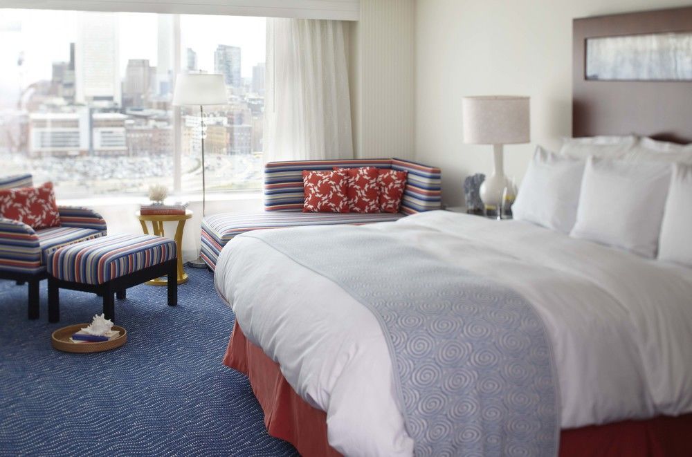 Renaissance Seaport District 4* Boston