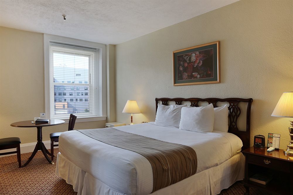 Buckminster 3* Boston