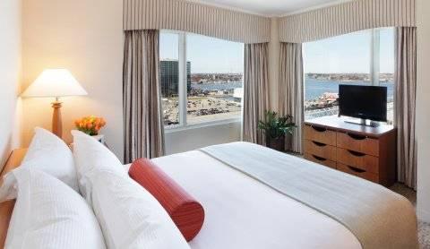 Seaport Hotel 4*
