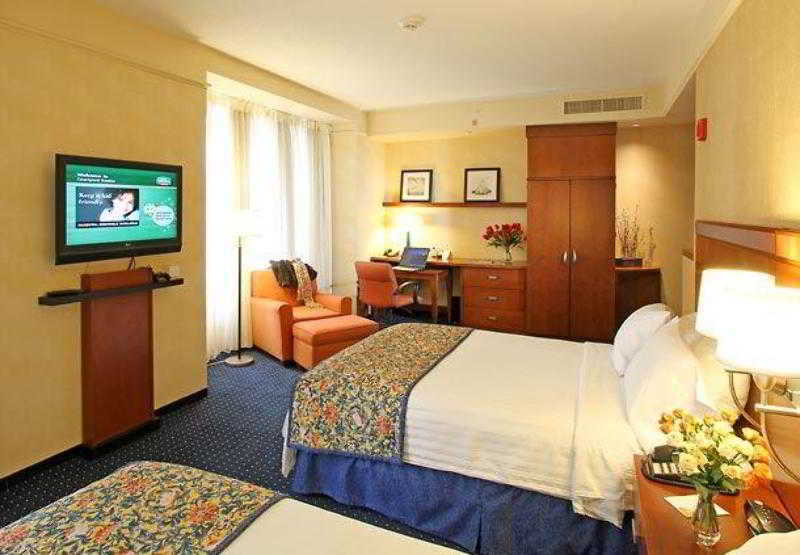 Courtyard Copley Square Boston