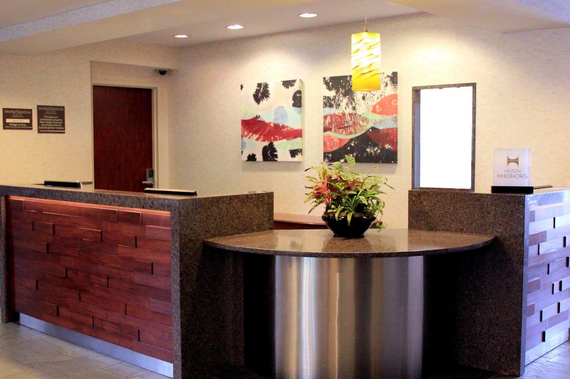 Doubletree By Hilton Bayside 3*