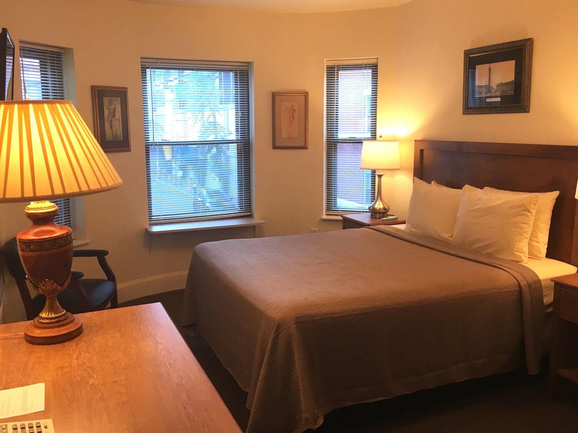 Guest house Oasis Boston