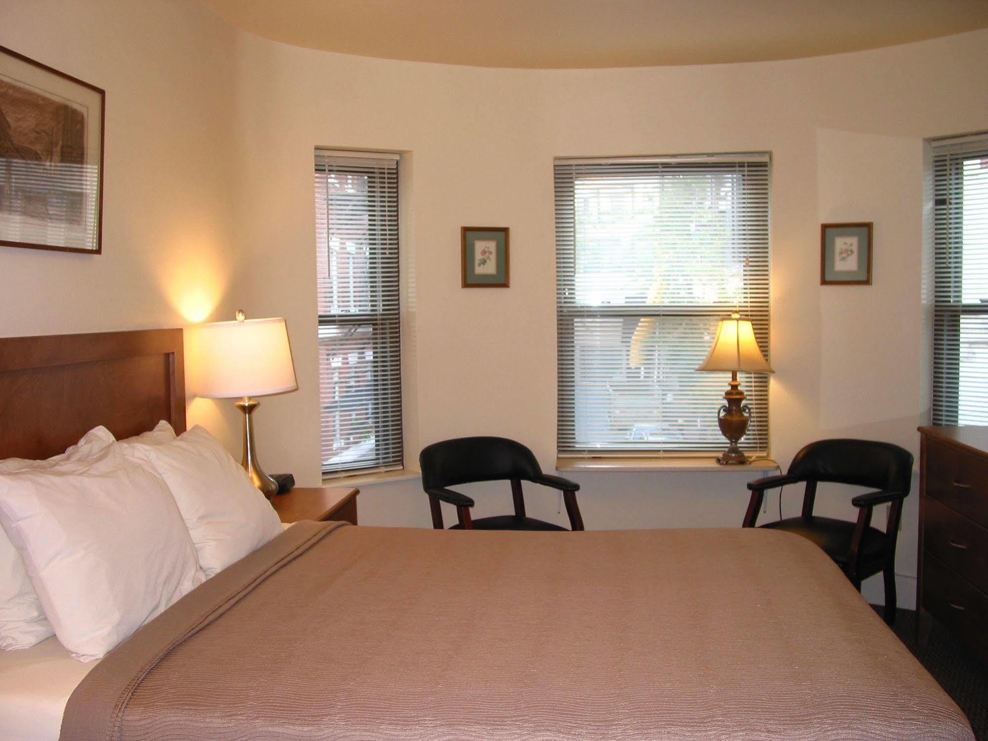 Guest house Oasis 2*