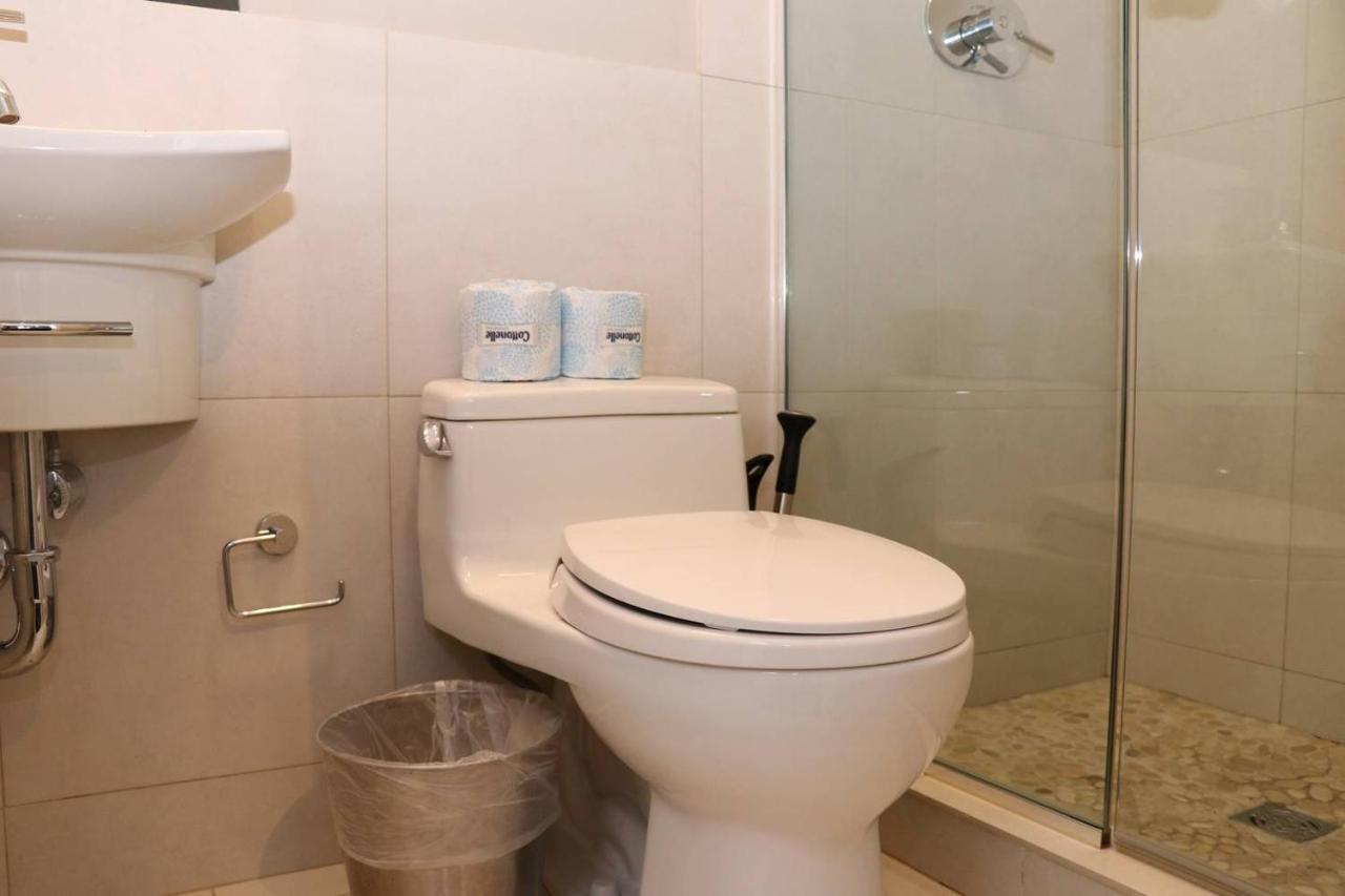 Comfortable In Back Bay, Newbury St. #7 Apartment *