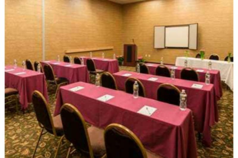 Hampton & Crosstown Center Hotel Boston