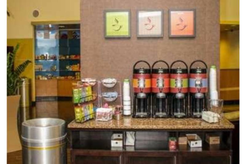 Hampton & Crosstown Center