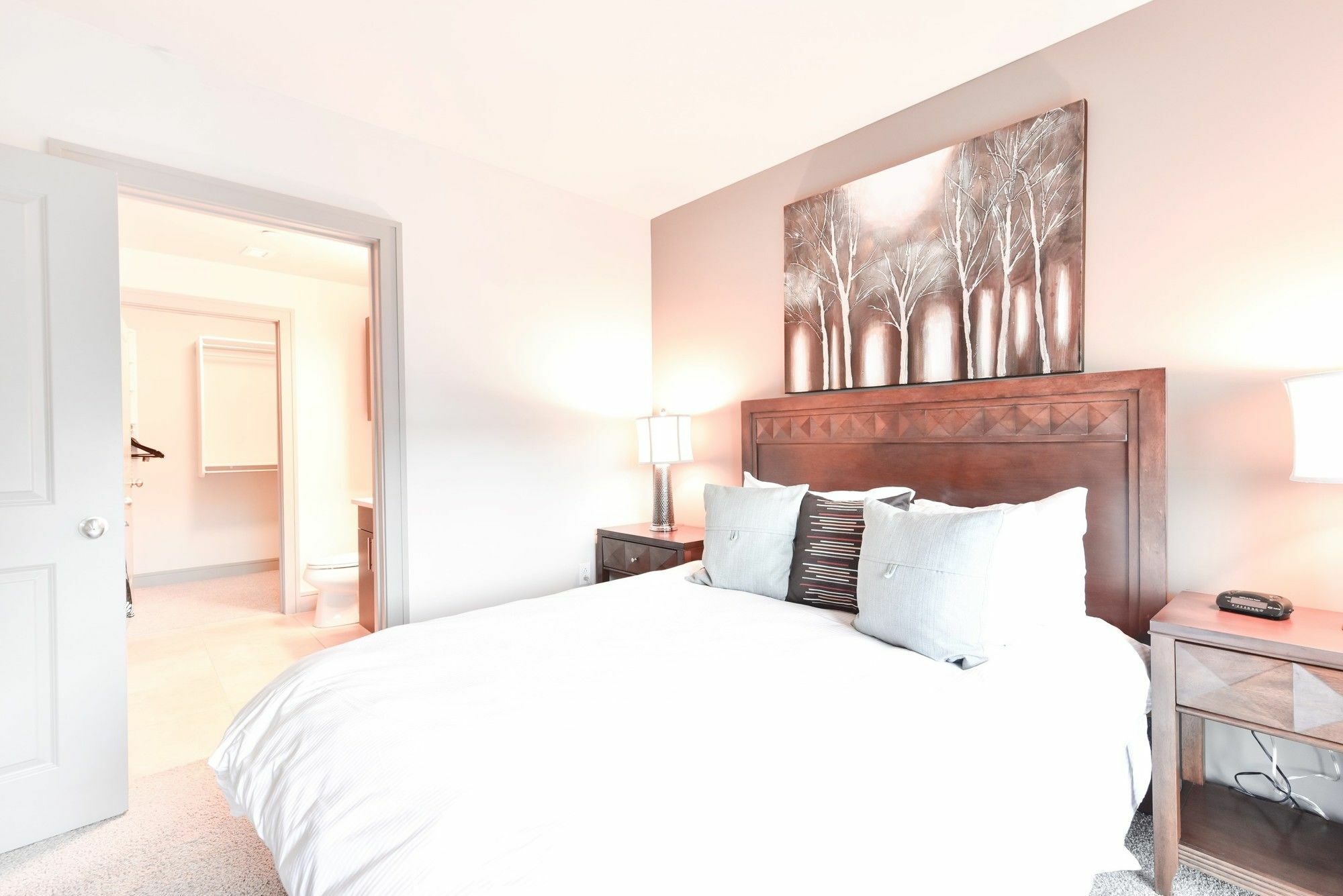 Global Luxury Downtown