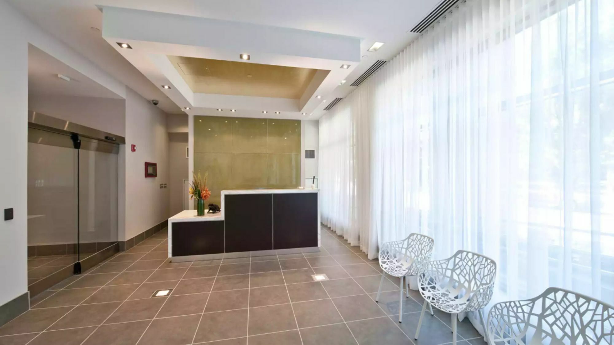 Global Luxury At Garden Appartement