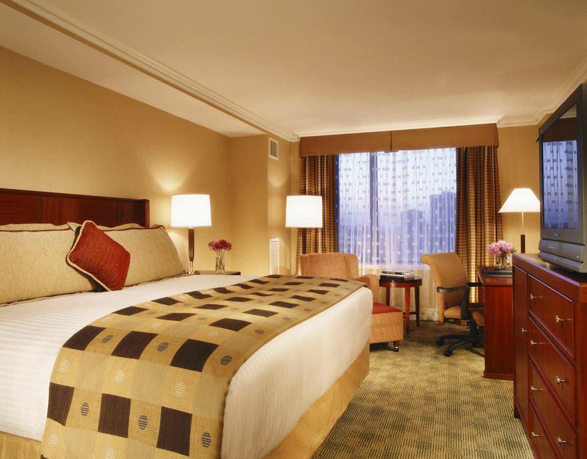 Hyatt Regency Hotel 4*