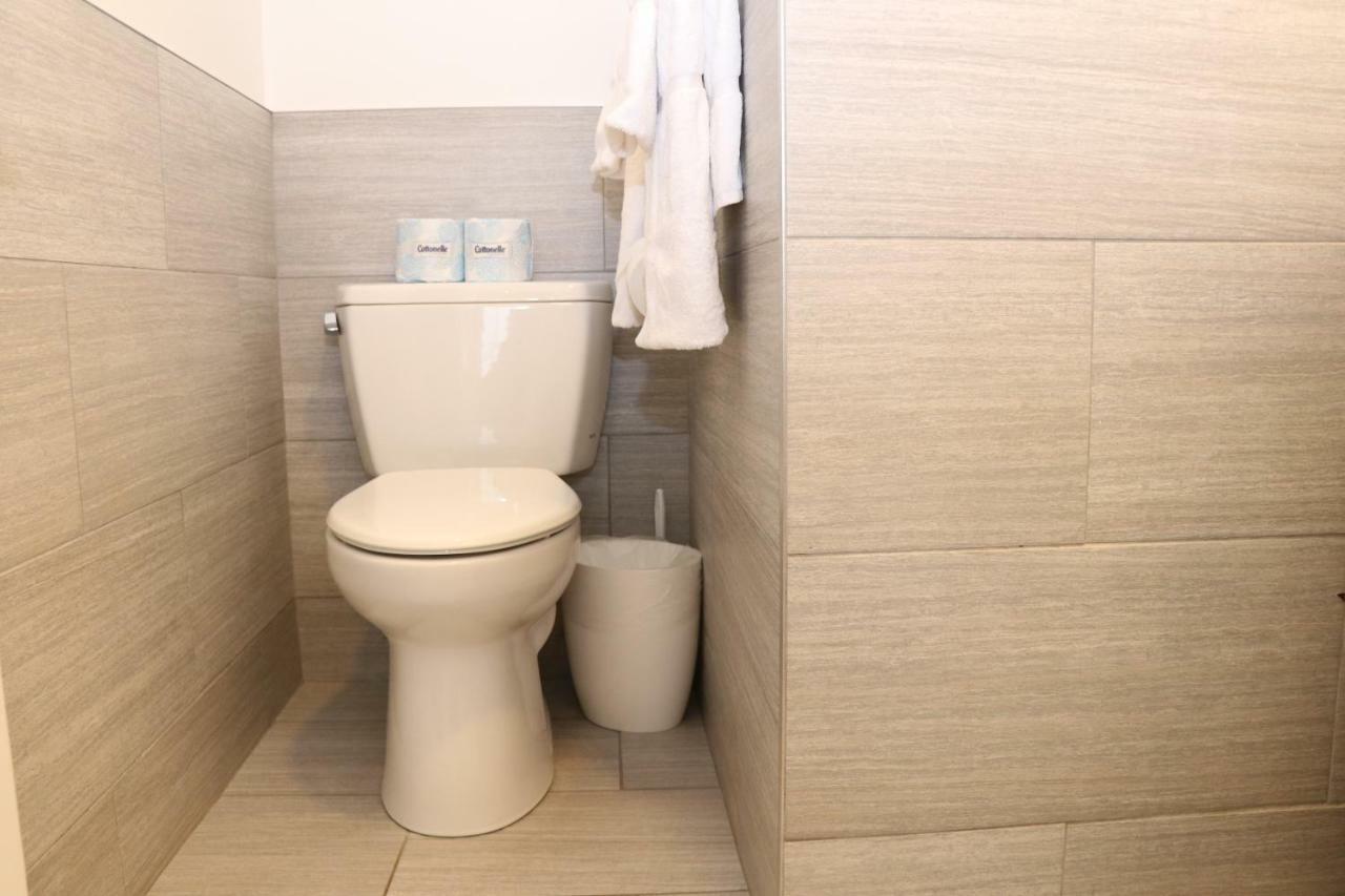 Charming & Stylish On Beacon Hill #8