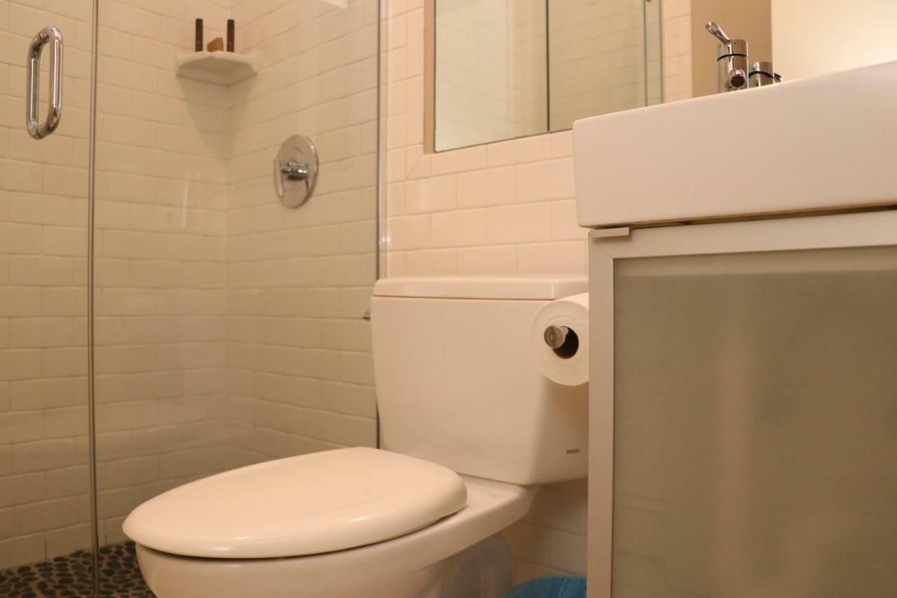 Apart-hotel Stylish Downtown In The Southend, C.ave #24 *