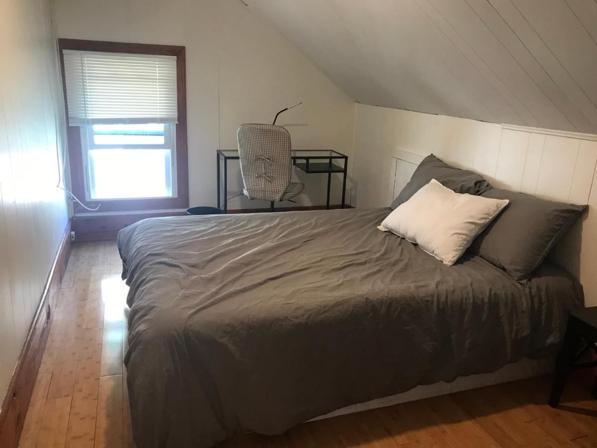 Quarto em Acomodações Particulares Trenton Street Homestay Boston