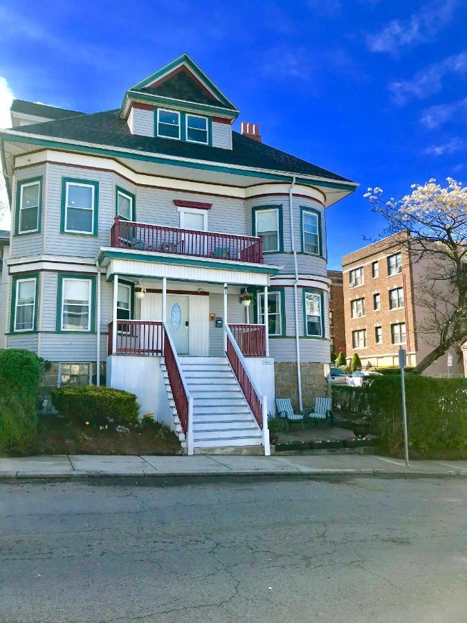 Alojamento de Acomodação e Pequeno-almoço Elm Hill Manor Boston